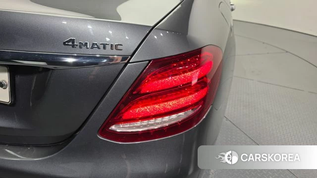 Mercedes-Benz E-Class W213 id 4459538 из Кореи 15