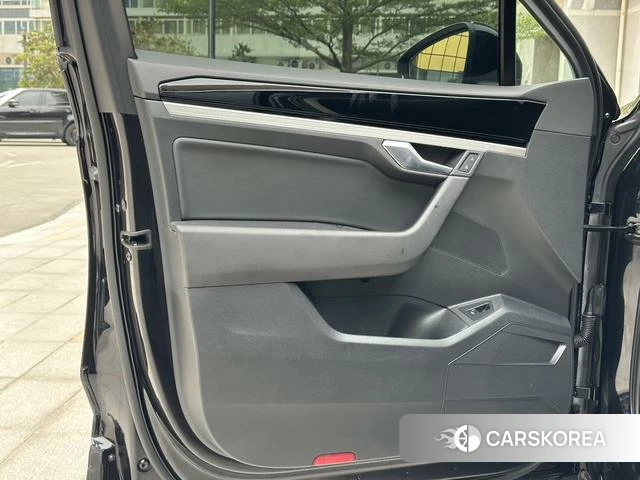 Volkswagen Touareg id 4262117 из Китая 15