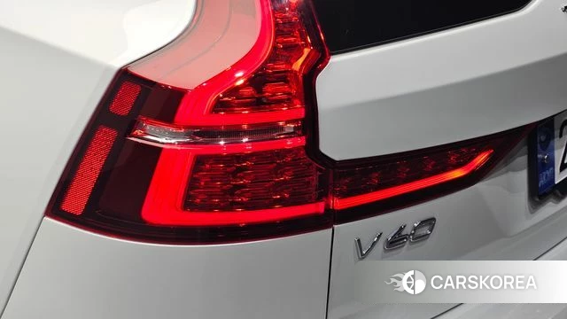 Volvo V60 Cross-Country 2nd Generation id 4565948 из Кореи 15