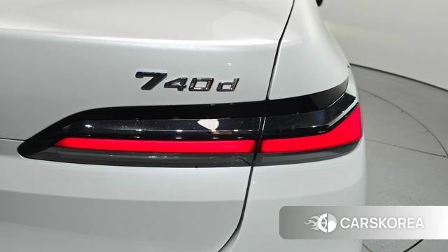 BMW 7 Series (G70) id 4505545 из Кореи 15