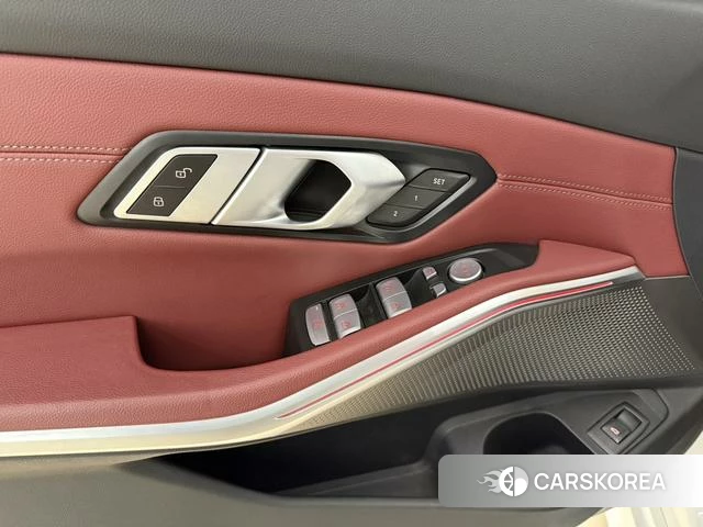 BMW 3 series id 4275814 из Китая 15