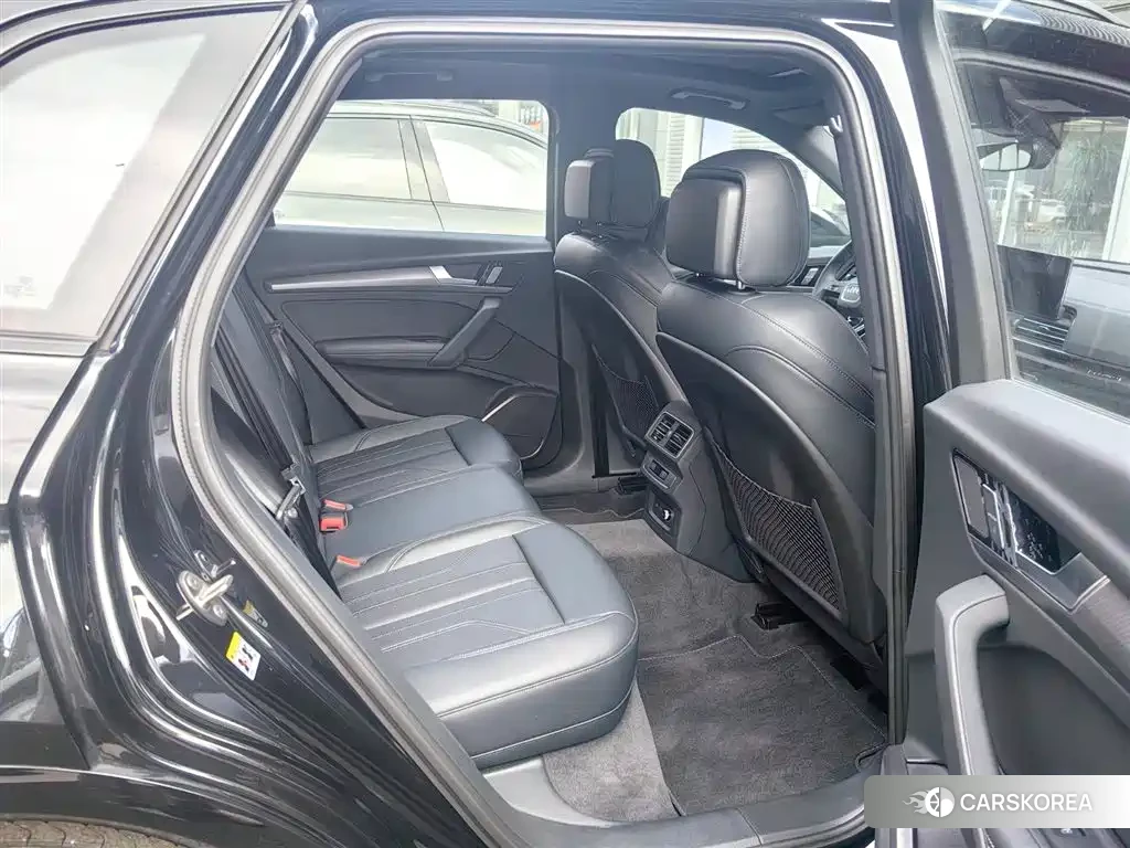 Audi Q5L id 4559805 из Китая 16