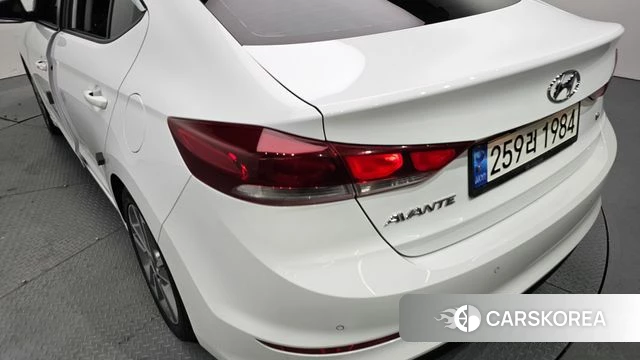 Hyundai Avante AD id 4384833 из Кореи 15