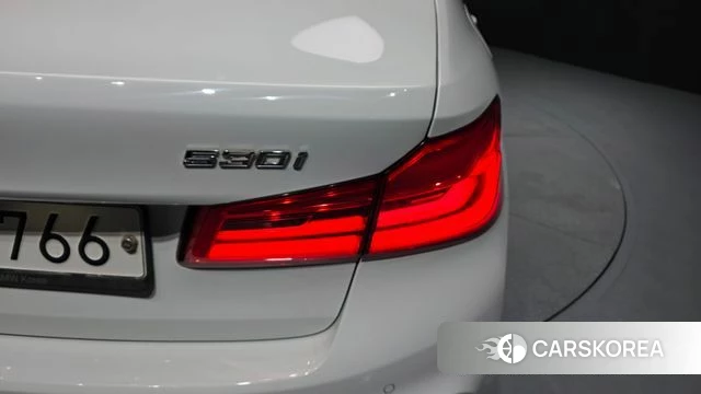 BMW 5 Series (G30) id 4551576 из Кореи 15