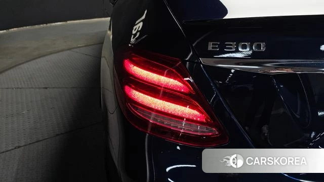 Mercedes-Benz E-Class W213 id 4397613 из Кореи 15