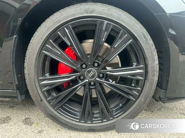 Audi A6L id 4348968 из Китая 15