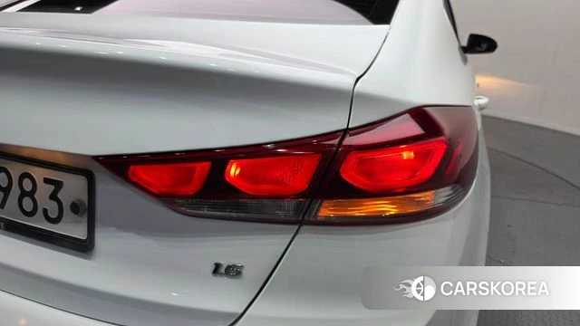 Hyundai Avante AD id 4662929 из Кореи 15