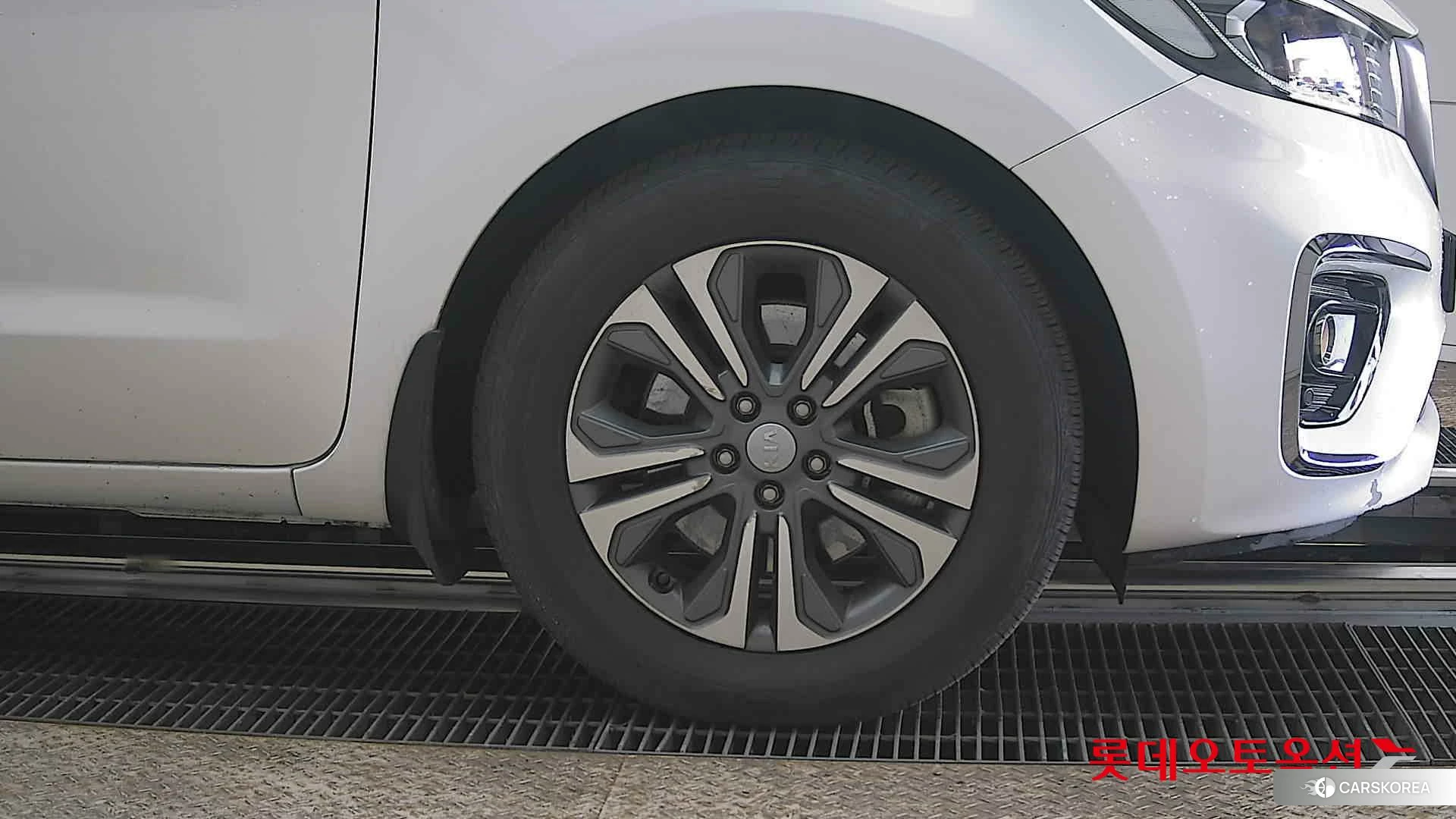 Kia Carnival id 3869441 из Кореи 15