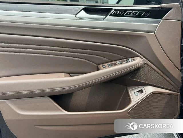 Volkswagen Huiang id 4272914 из Китая 15