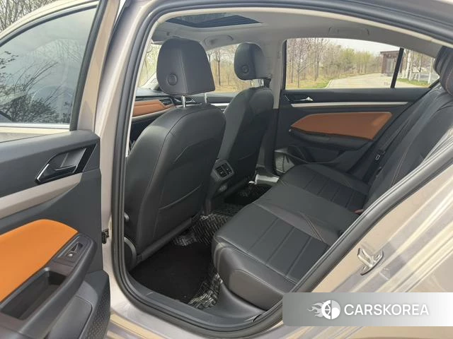 Volkswagen Bora id 4276630 из Китая 15