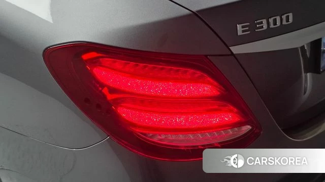 Mercedes-Benz E-Class W213 id 4780988 из Кореи 15