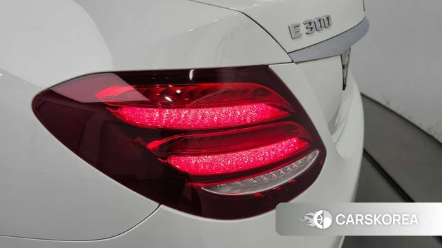 Mercedes-Benz E-Class W213 id 4416945 из Кореи 15