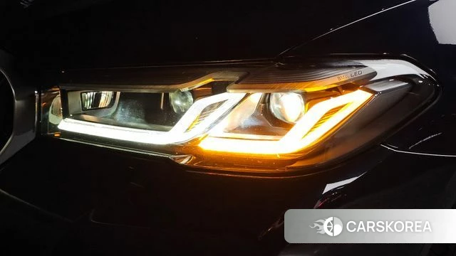 BMW 5 Series (G30) id 4848375 из Кореи 15