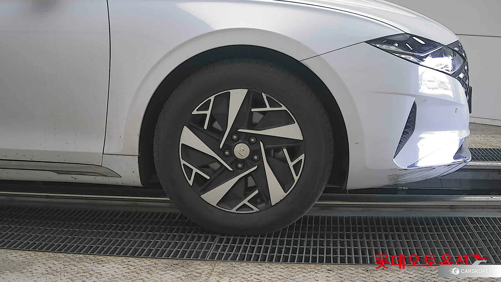 Hyundai Grandeur Hybrid id 4289317 из Кореи 15