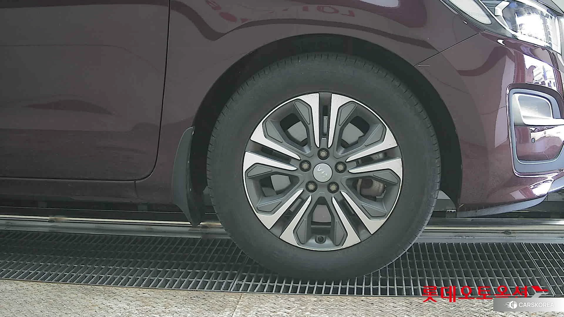 Kia Carnival id 3869416 из Кореи 15