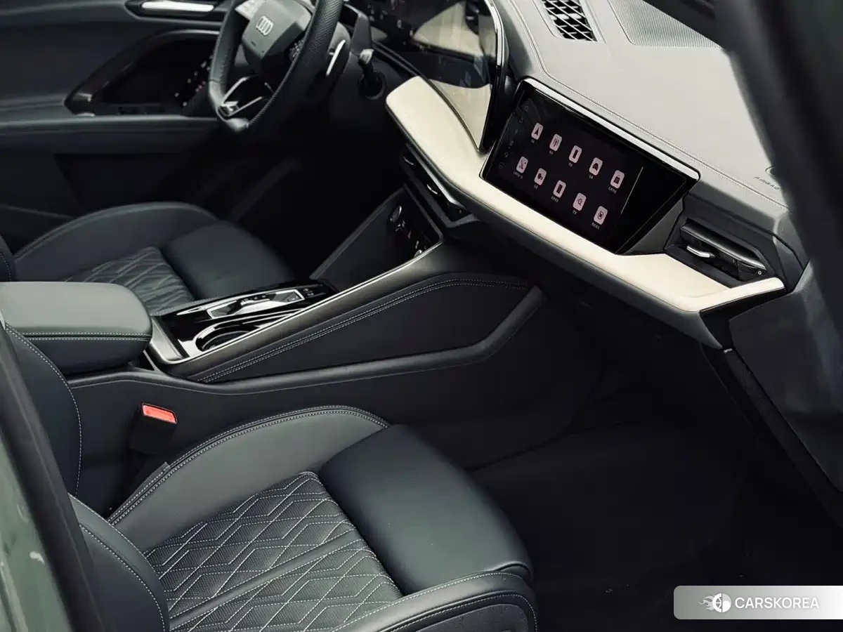 Audi Q5L id 4685948 из Китая 15