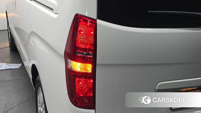 Hyundai The New Grand Starex id 4642297 из Кореи 15