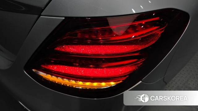 Mercedes-Benz E-Class W213 id 4188204 из Кореи 15