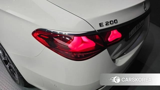 Mercedes-Benz E-Class W214 id 4548469 из Кореи 15