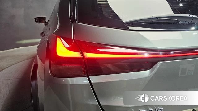 Lexus UX250h id 4377621 из Кореи 15