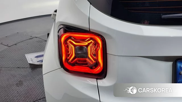 Jeep Renegade id 4464626 из Кореи 15