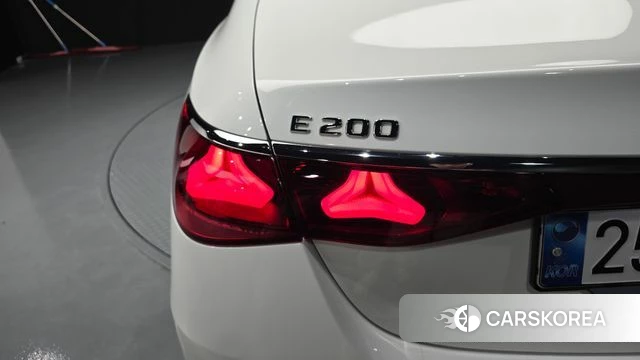 Mercedes-Benz E-Class W214 id 4847550 из Кореи 15
