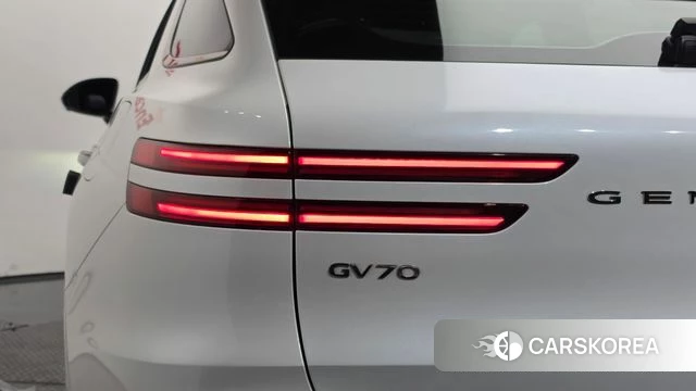 Genesis GV70 id 4898138 из Кореи 15