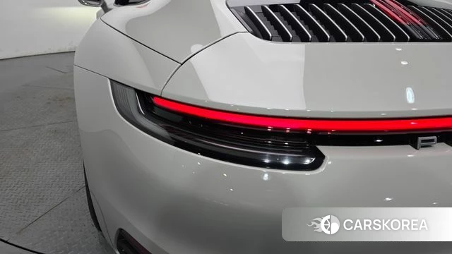 Porsche 911(992) id 4442781 из Кореи 15