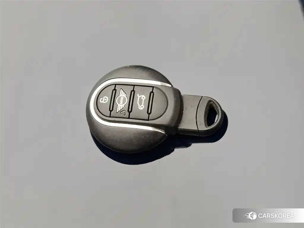 MINI COUNTRYMAN id 4546507 из Китая 15