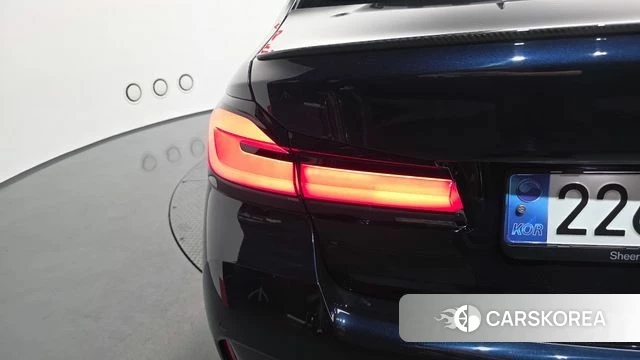 BMW 5 Series (G30) id 4308609 из Кореи 15