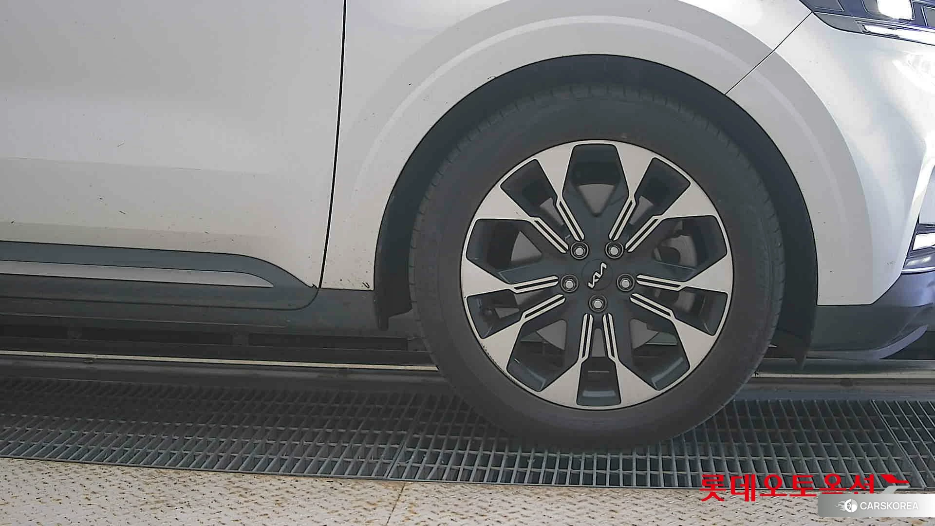 Kia Carnival id 4902416 из Кореи 15