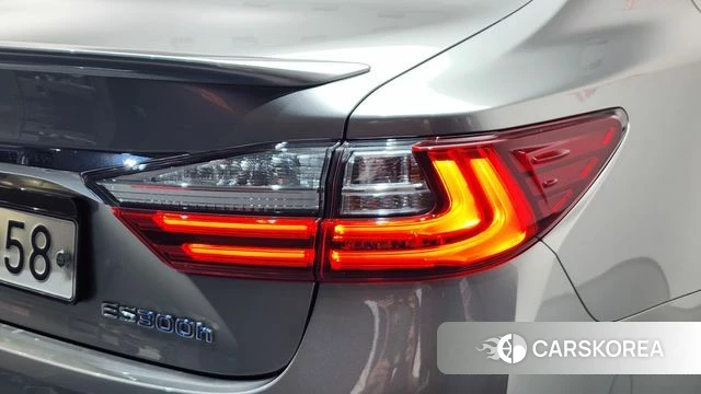 Lexus New ES300h id 4520890 из Кореи 15
