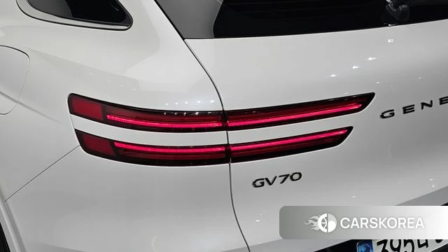 Genesis GV70 id 4501600 из Кореи 15