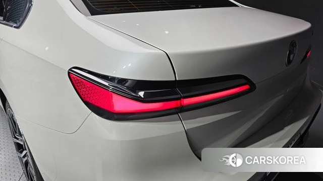 BMW 7 Series (G70) id 4541000 из Кореи 15