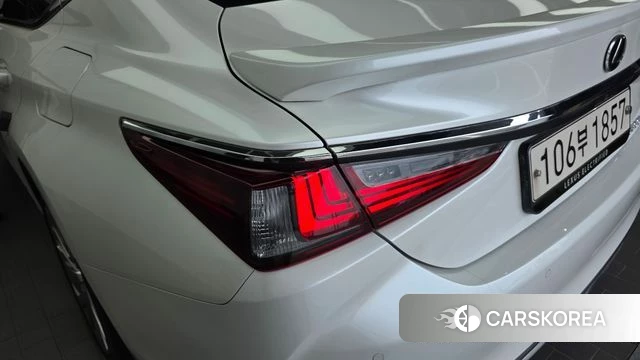 Lexus ES300h 7th generation id 4630166 из Кореи 15