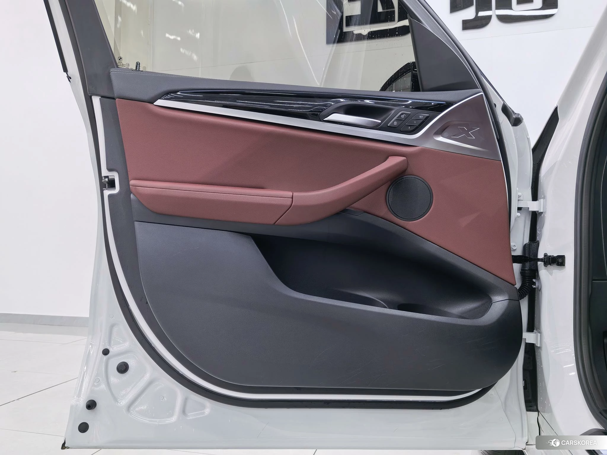 BMW iX3 id 4455769 из Китая 15