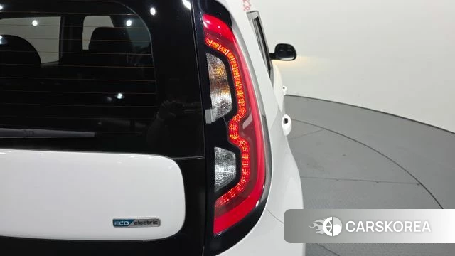 Kia Soul EV id 4785776 из Кореи 15