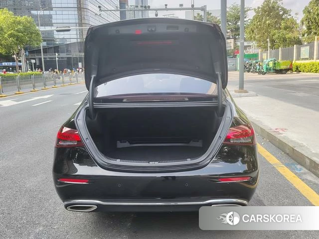 Mercedes-Benz E-class id 4265270 из Китая 15