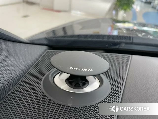 Audi A6L id 3926940 из Китая 15