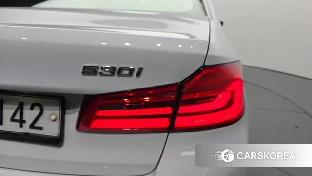 BMW 5 Series (G30) id 4689181 из Кореи 15