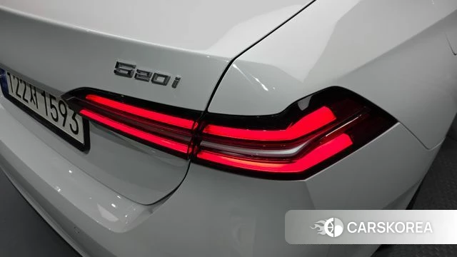 BMW 5 Series (G60) id 4230413 из Кореи 15