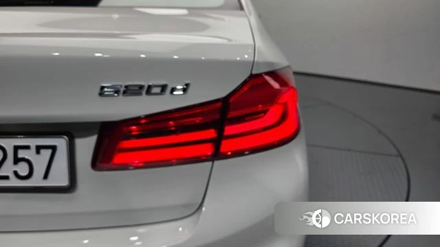 BMW 5 Series (G30) id 4429695 из Кореи 15