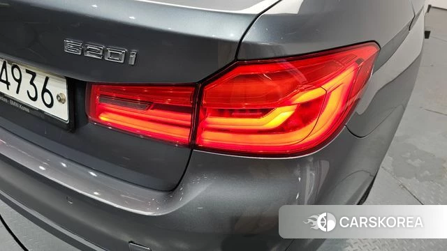 BMW 5 Series (G30) id 4530769 из Кореи 15