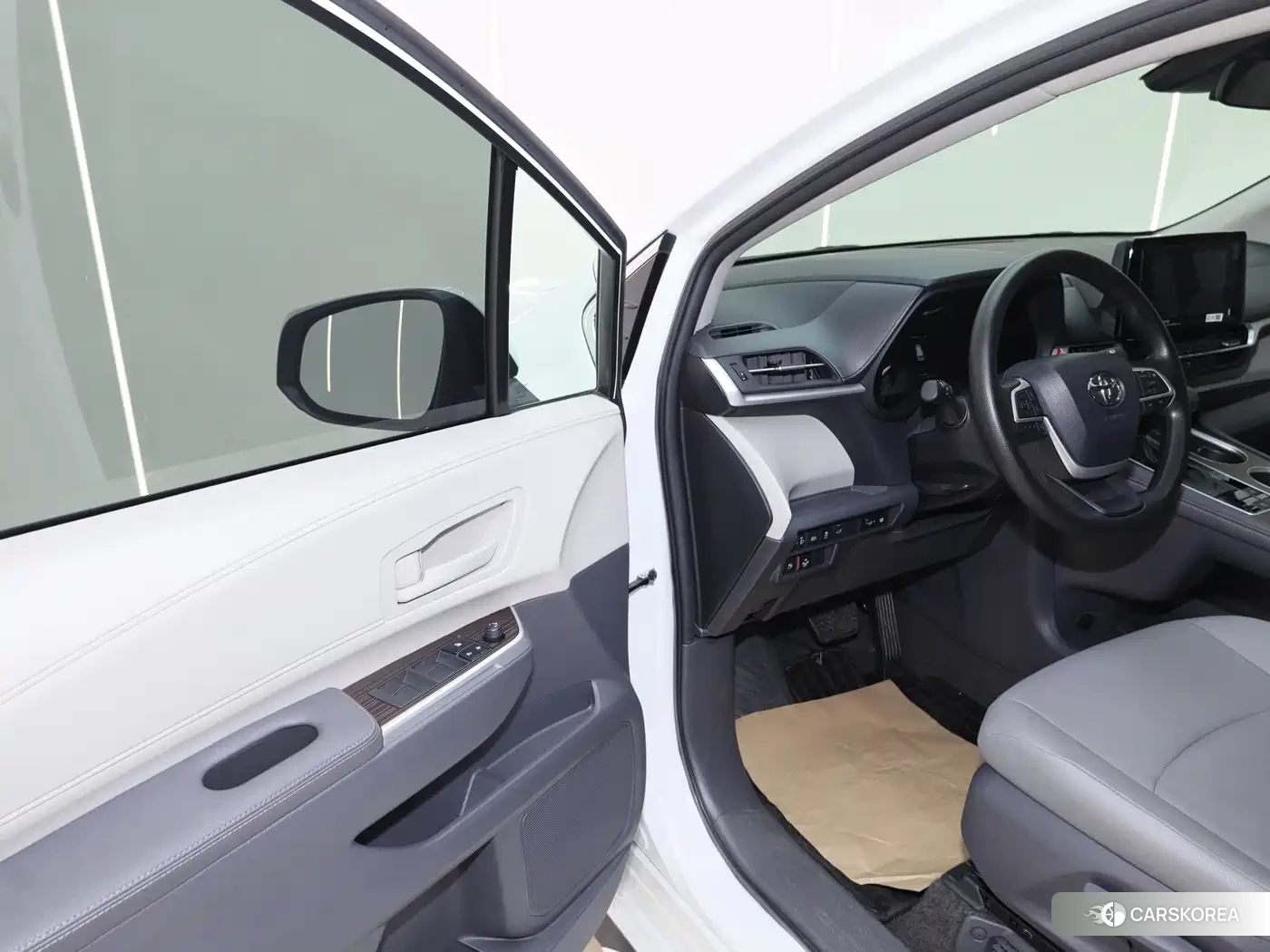Toyota Granvia id 4680634 из Китая 15
