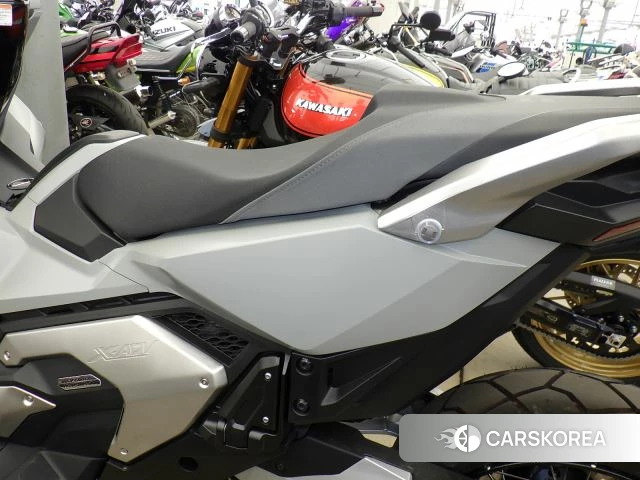 Honda X-ADV 750 id 4184744 из Японии 15