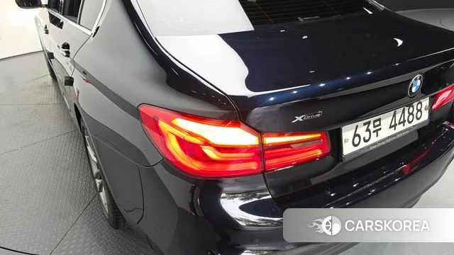 BMW 5 Series (G30) id 4339826 из Кореи 15