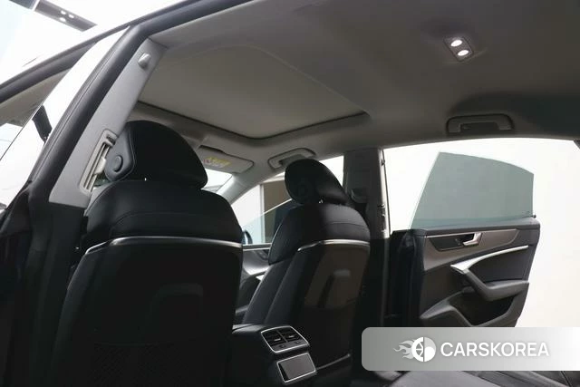 Audi A7L id 4264090 из Китая 15