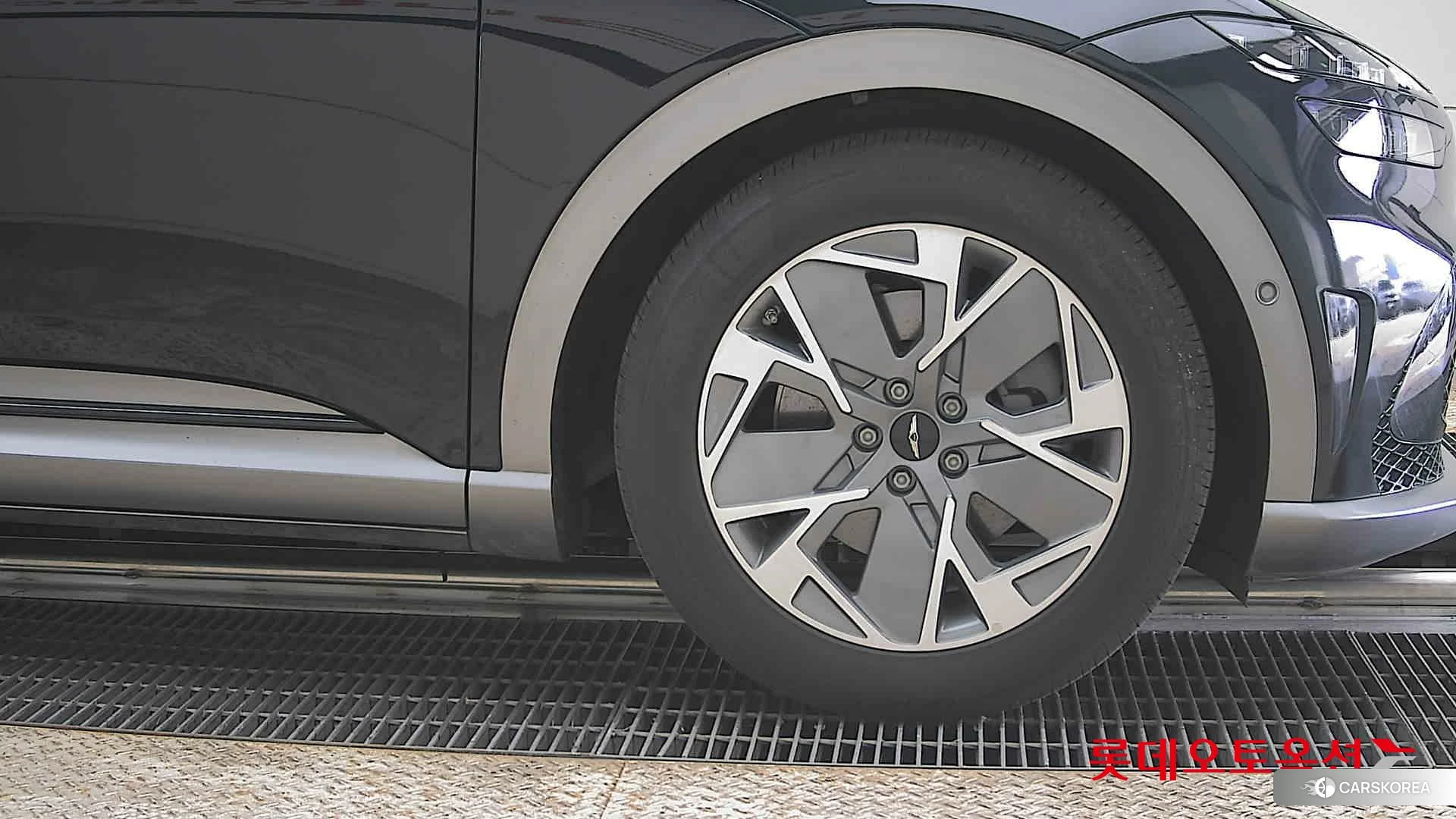 Hyundai GV60 id 3888349 из Кореи 15