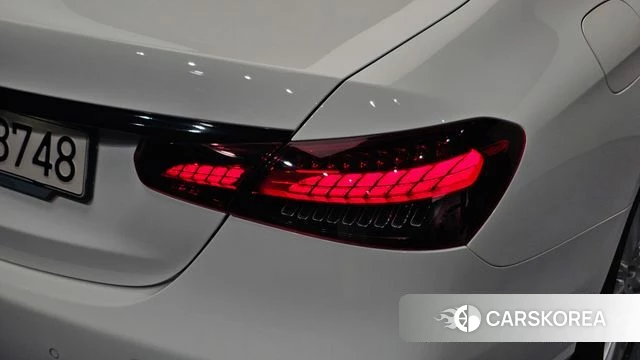 Mercedes-Benz E-Class W213 id 4702630 из Кореи 15