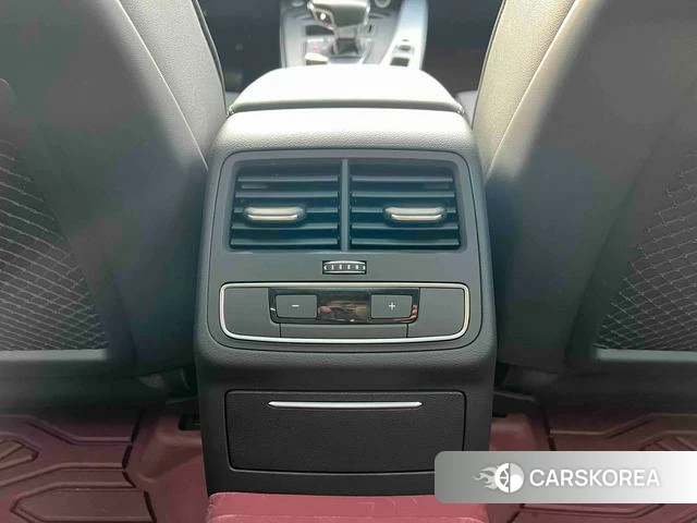 Audi A4L id 4307051 из Китая 15